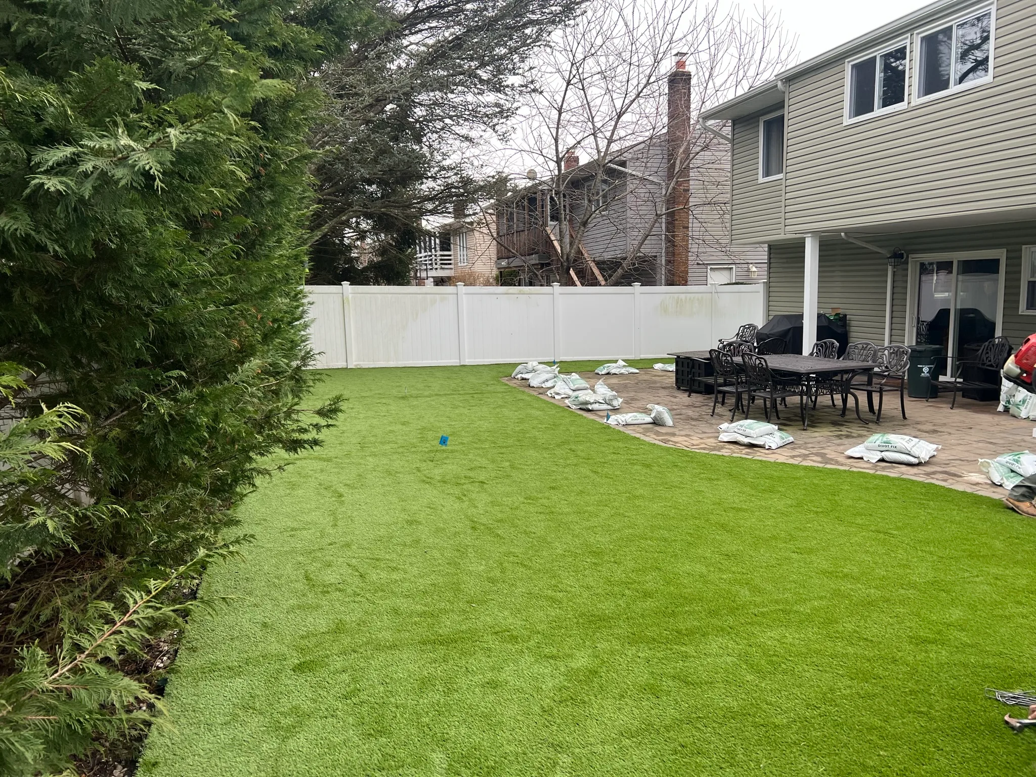 CS6 — full yard view with turf and patio